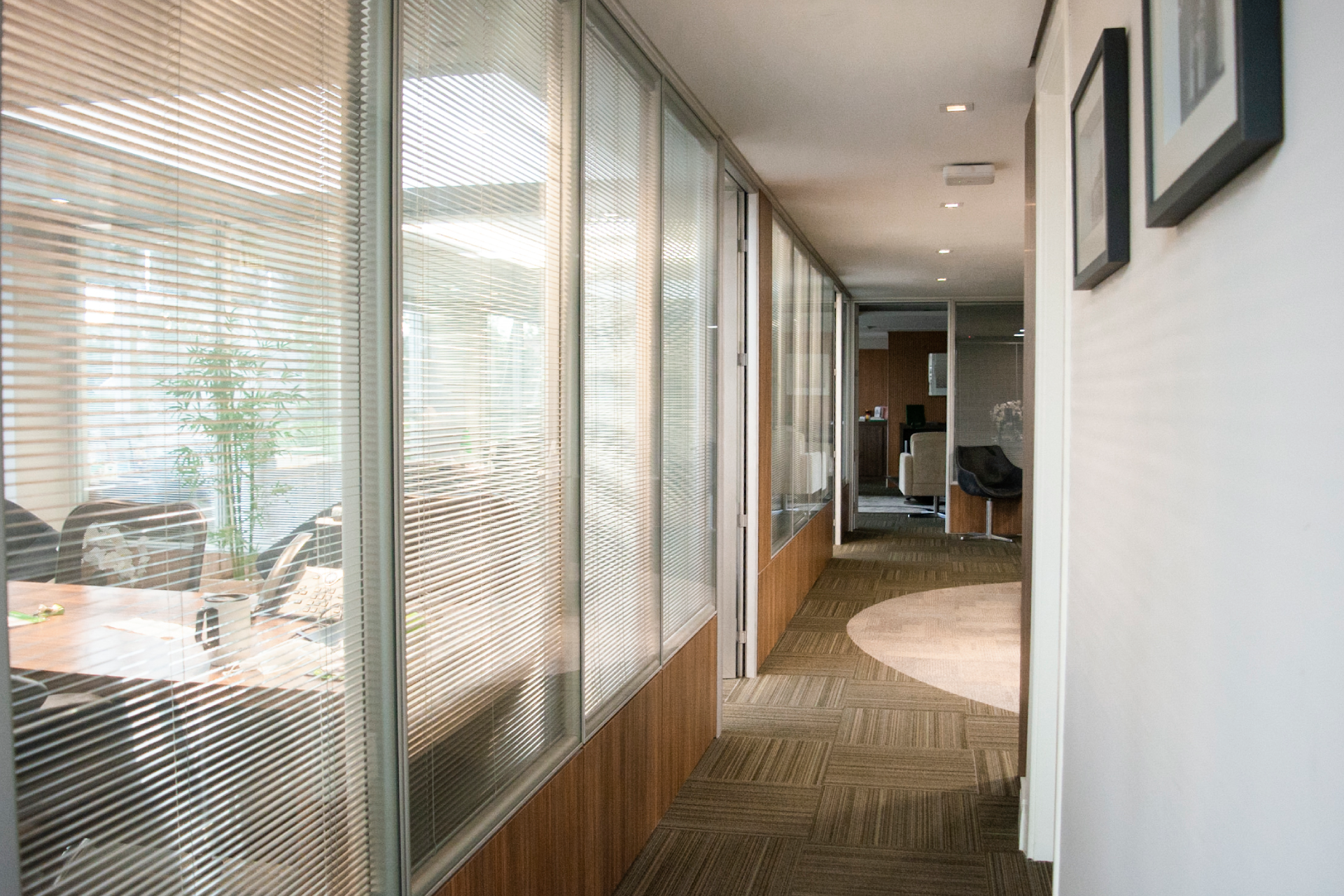 Divisória Modular MDF com Vidro